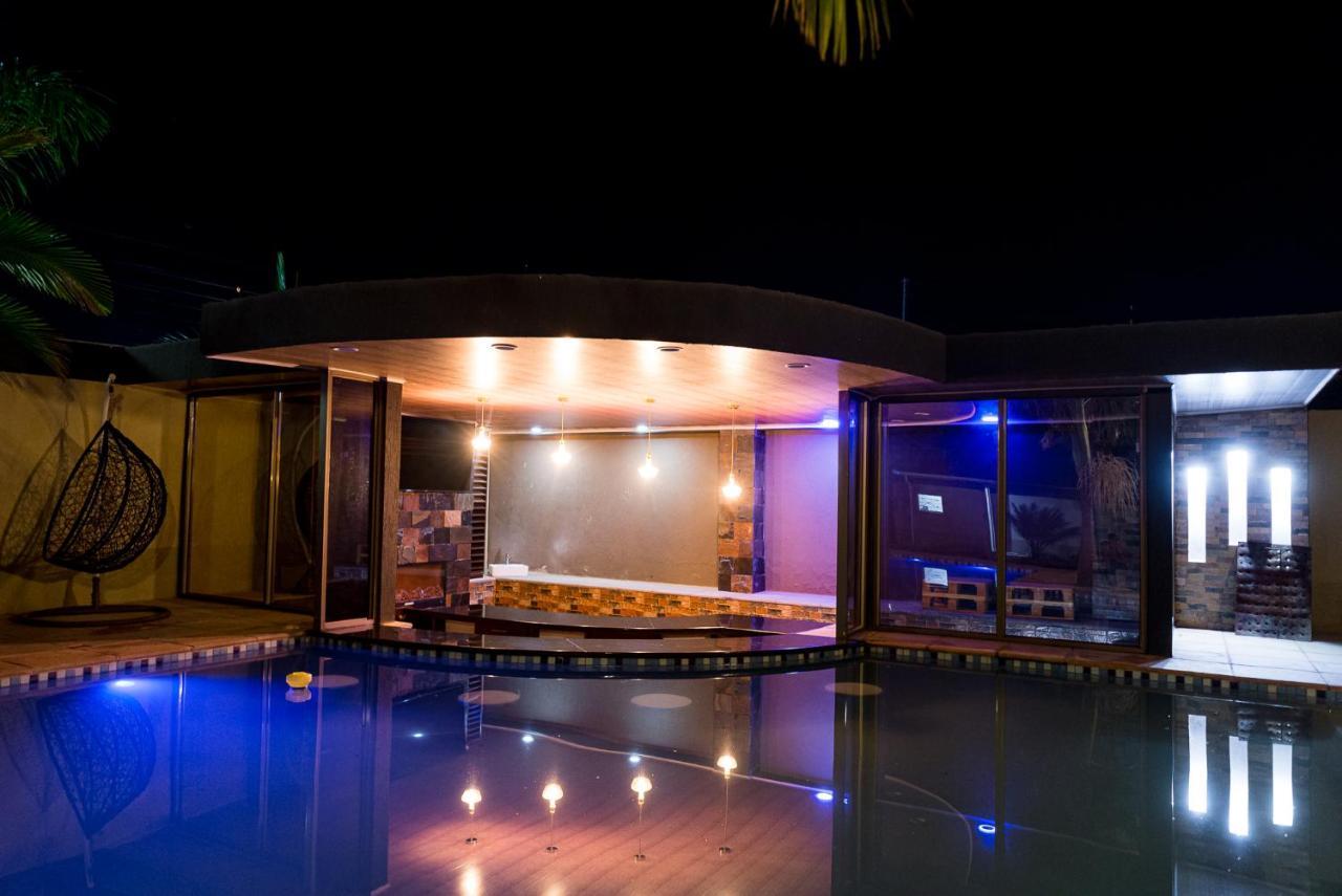 Emc Fully Furnished &Serviced Villas 4 Bedroom With Solar Power , Private Pool, Starlink Wifi ,Aircons & Dstv Lusaka Bagian luar foto