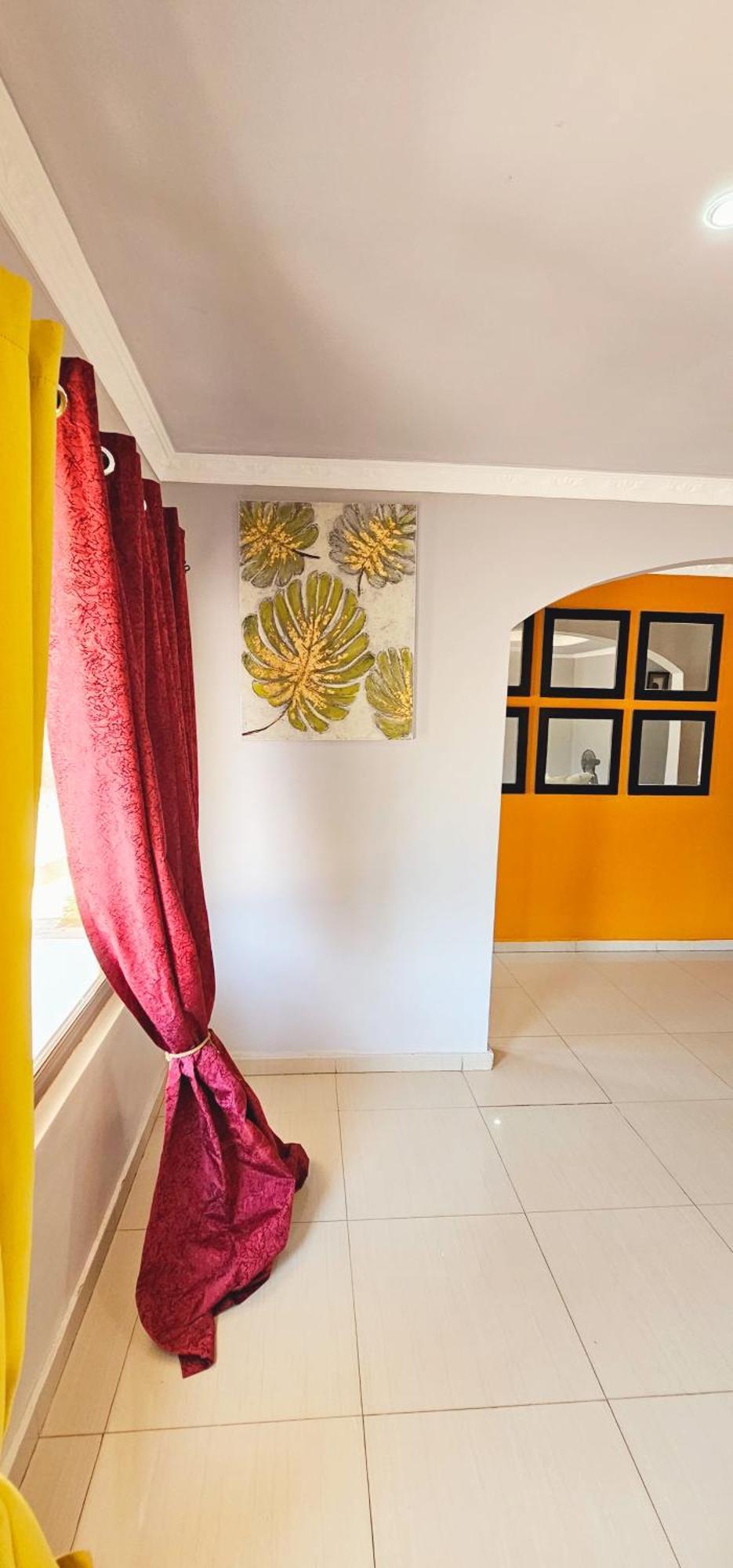 Emc Fully Furnished &Serviced Villas 4 Bedroom With Solar Power , Private Pool, Starlink Wifi ,Aircons & Dstv Lusaka Bagian luar foto