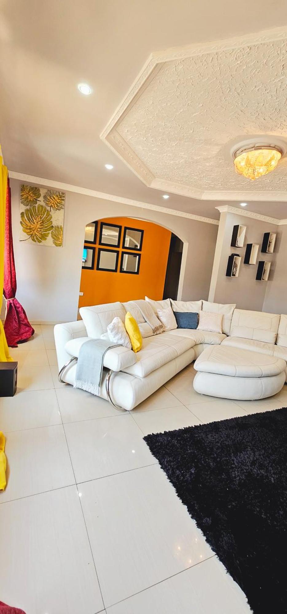 Emc Fully Furnished &Serviced Villas 4 Bedroom With Solar Power , Private Pool, Starlink Wifi ,Aircons & Dstv Lusaka Bagian luar foto
